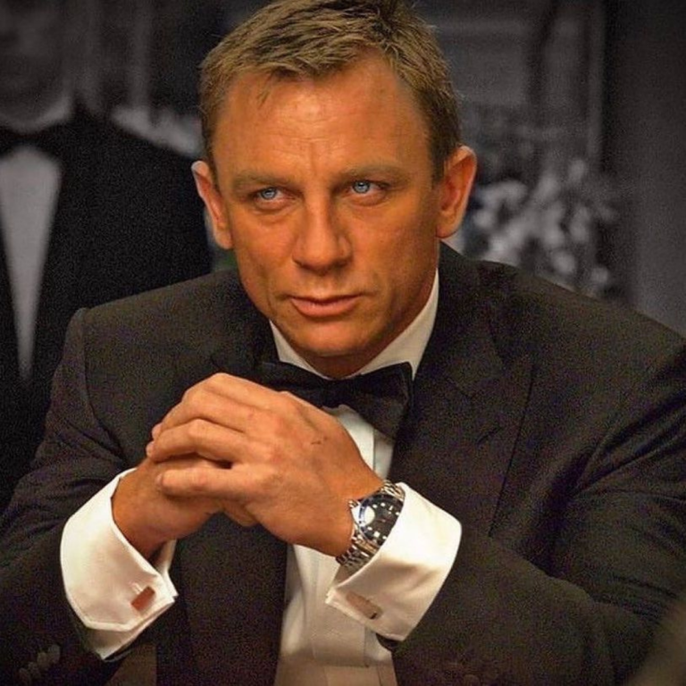 Daniel Craig Returns In Knives Out 3