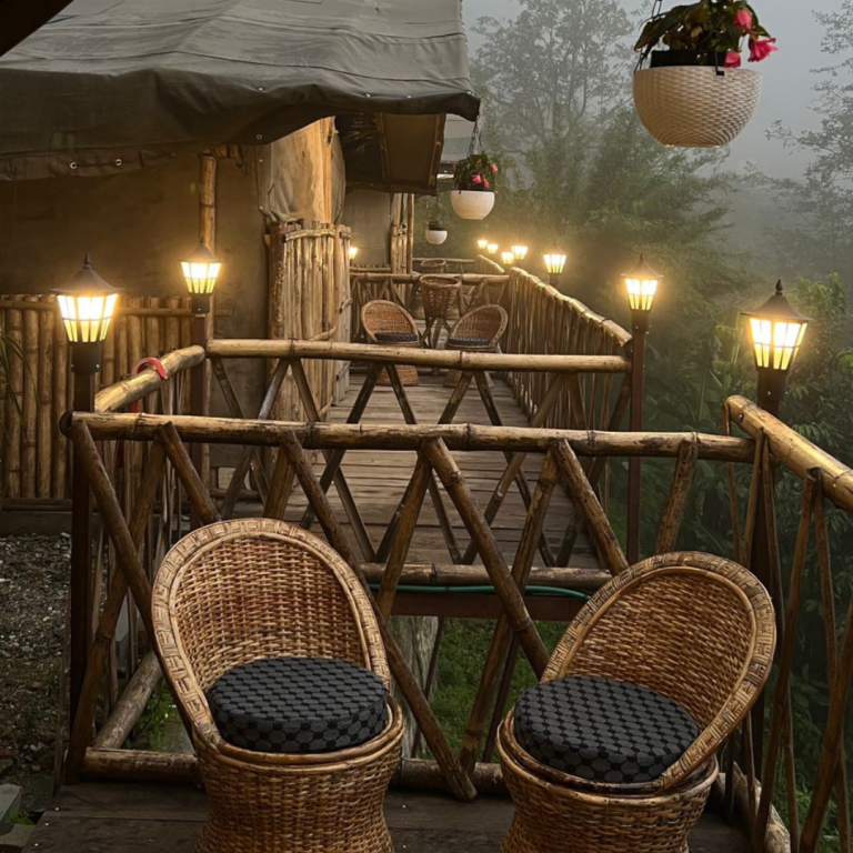 A beautiful location for a relaxing weekend in Darjeeling . (Image Credit : Instagram/deojaforeststay)